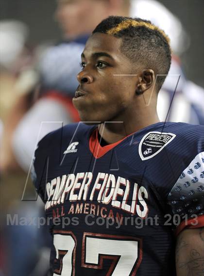 Thumbnail 3 in Semper Fidelis All-American Bowl photogallery.