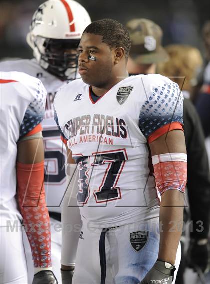 Thumbnail 2 in Semper Fidelis All-American Bowl photogallery.