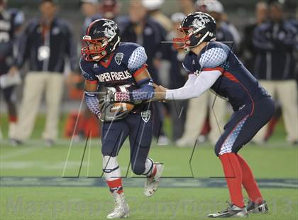 Thumbnail 1 in Semper Fidelis All-American Bowl photogallery.