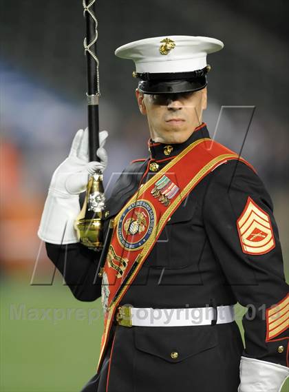 Thumbnail 2 in Semper Fidelis All-American Bowl photogallery.