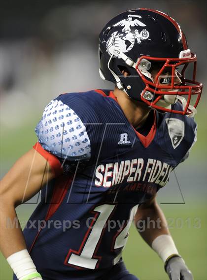 Thumbnail 2 in Semper Fidelis All-American Bowl photogallery.