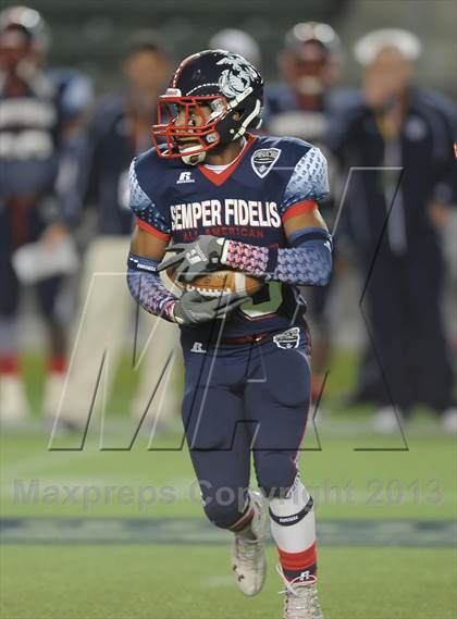 Thumbnail 3 in Semper Fidelis All-American Bowl photogallery.