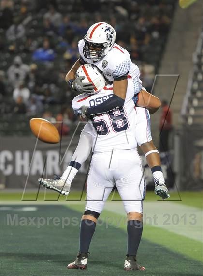 Thumbnail 3 in Semper Fidelis All-American Bowl photogallery.