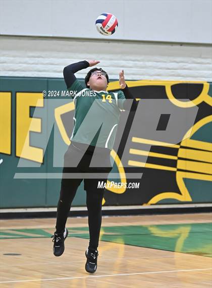 Thumbnail 3 in Peoria vs. Northwest Christian photogallery.