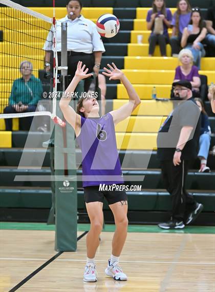 Thumbnail 2 in Peoria vs. Northwest Christian photogallery.