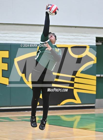Thumbnail 2 in Peoria vs. Northwest Christian photogallery.
