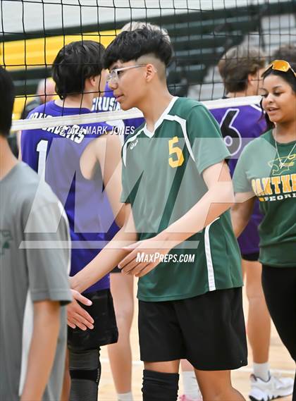 Thumbnail 3 in Peoria vs. Northwest Christian photogallery.