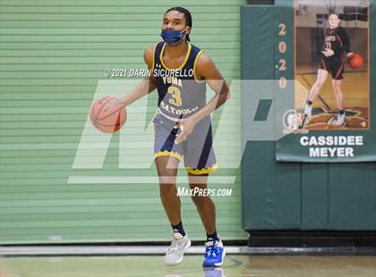Thumbnail 2 in Yuma Catholic @ Campo Verde photogallery.