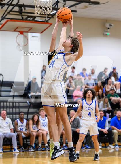 Thumbnail 3 in White Plains vs. Glencoe photogallery.