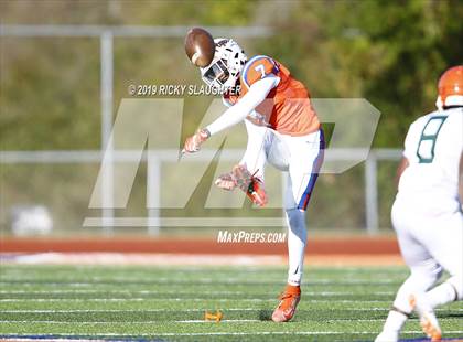 Thumbnail 2 in Morgan Park @ East St. Louis (IHSA 6A 1st Round) photogallery.