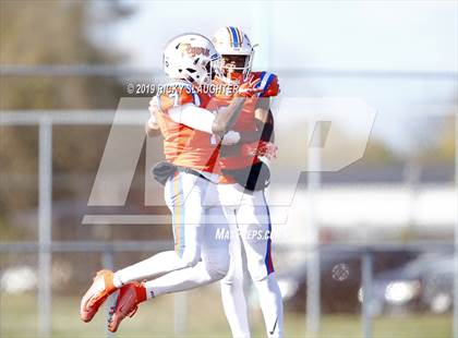 Thumbnail 2 in Morgan Park @ East St. Louis (IHSA 6A 1st Round) photogallery.