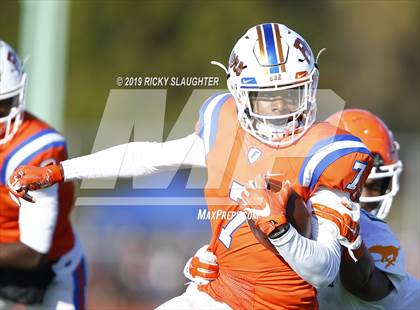 Thumbnail 2 in Morgan Park @ East St. Louis (IHSA 6A 1st Round) photogallery.