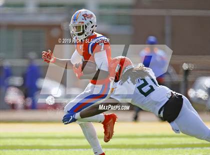 Thumbnail 1 in Morgan Park @ East St. Louis (IHSA 6A 1st Round) photogallery.