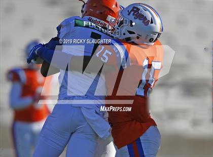 Thumbnail 1 in Morgan Park @ East St. Louis (IHSA 6A 1st Round) photogallery.
