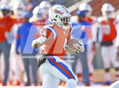 Thumbnail 1 in Morgan Park @ East St. Louis (IHSA 6A 1st Round) photogallery.