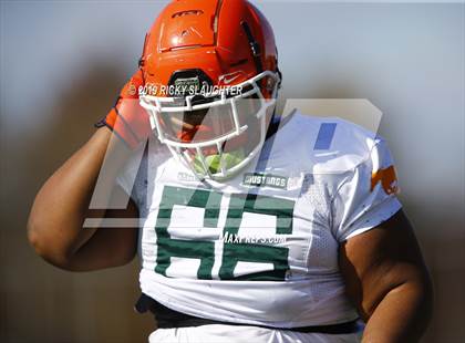 Thumbnail 2 in Morgan Park @ East St. Louis (IHSA 6A 1st Round) photogallery.