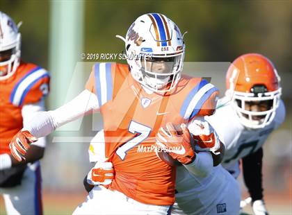 Thumbnail 3 in Morgan Park @ East St. Louis (IHSA 6A 1st Round) photogallery.