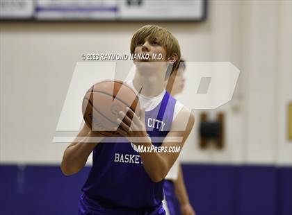 Thumbnail 3 in Centerville vs Union City (Jon Detweiler Shoot Out)  photogallery.