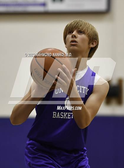 Thumbnail 1 in Centerville vs Union City (Jon Detweiler Shoot Out)  photogallery.