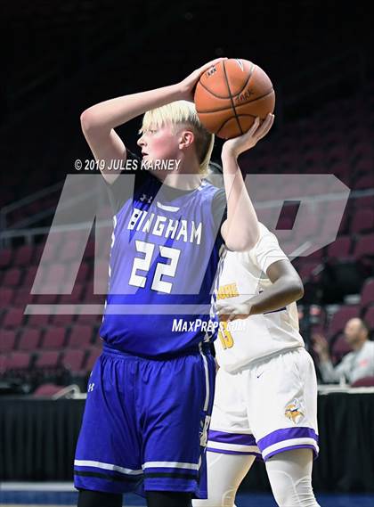 Thumbnail 1 in Bingham vs. South Shore (Tarkanian Classic) photogallery.