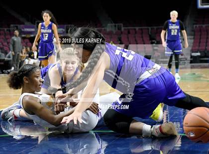 Thumbnail 1 in Bingham vs. South Shore (Tarkanian Classic) photogallery.