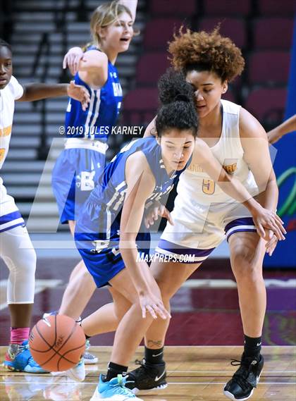 Thumbnail 3 in Bingham vs. South Shore (Tarkanian Classic) photogallery.