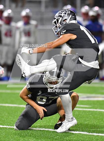 Thumbnail 3 in DeMatha @ St. John Bosco photogallery.