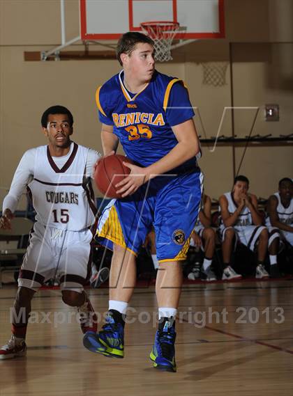 Thumbnail 2 in Benicia vs. Granite Hills (MaxPreps Holiday Classic) photogallery.