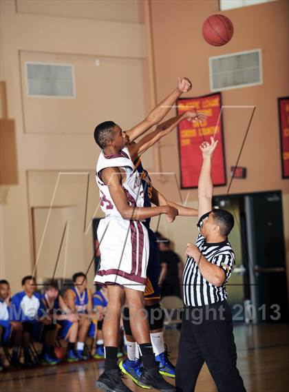 Thumbnail 1 in Benicia vs. Granite Hills (MaxPreps Holiday Classic) photogallery.