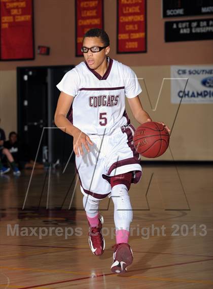 Thumbnail 1 in Benicia vs. Granite Hills (MaxPreps Holiday Classic) photogallery.
