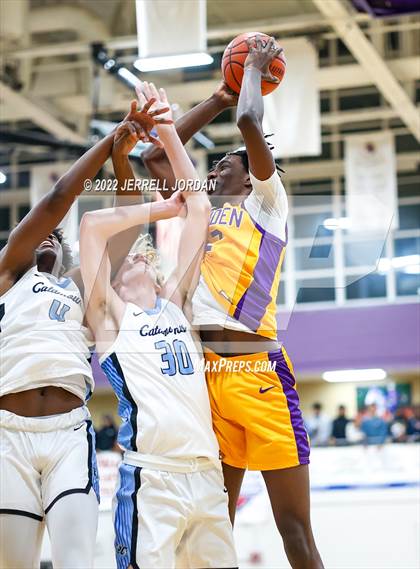 Thumbnail 1 in Panther Creek vs Camden (John Wall Holiday Invitational) photogallery.