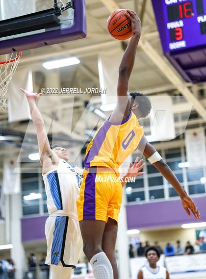 Thumbnail 1 in Panther Creek vs Camden (John Wall Holiday Invitational) photogallery.