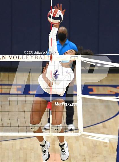 Thumbnail 1 in Faith Lutheran @ Bishop Gorman (Class 5A Southern Region Quarterfinal) photogallery.