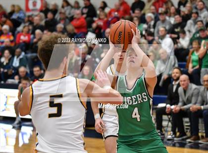 Thumbnail 2 in Cowan vs. Yorktown photogallery.