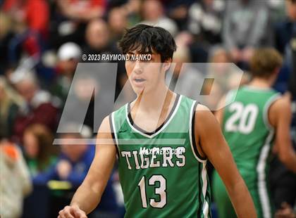 Thumbnail 2 in Cowan vs. Yorktown photogallery.