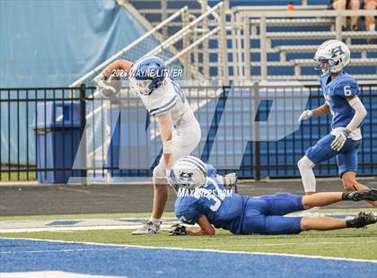 Thumbnail 1 in Highlands @ Covington Catholic photogallery.