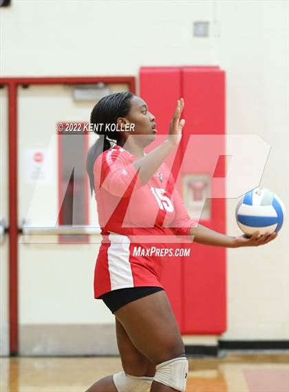 Thumbnail 2 in Groves @ Chippewa Valley (Chippewa Valley Tournament) photogallery.