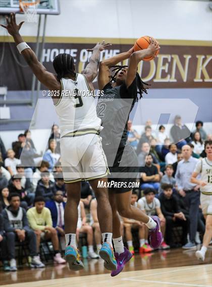 Thumbnail 2 in Sierra Canyon vs St Francis photogallery.