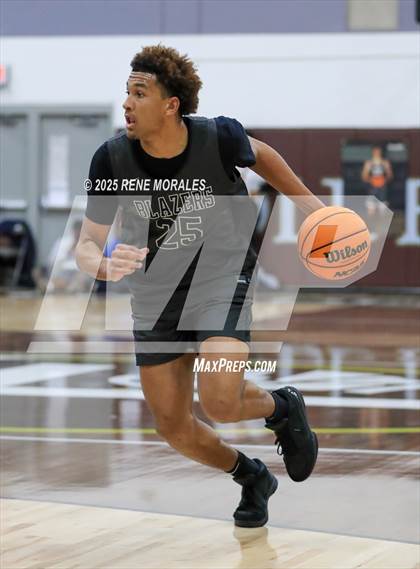 Thumbnail 1 in Sierra Canyon vs St Francis photogallery.