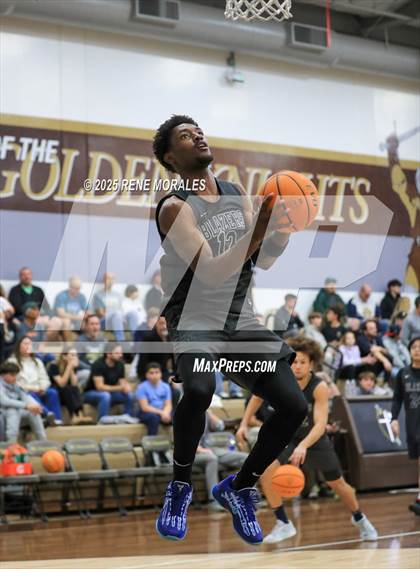 Thumbnail 2 in Sierra Canyon vs St Francis photogallery.