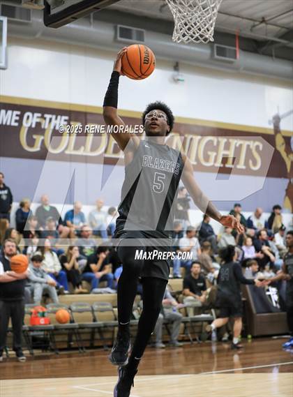 Thumbnail 2 in Sierra Canyon vs St Francis photogallery.