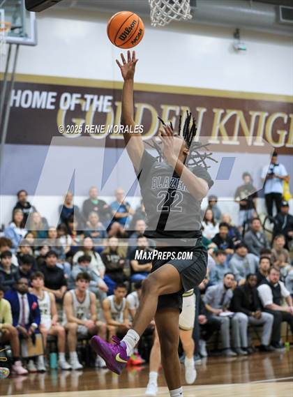 Thumbnail 1 in Sierra Canyon vs St Francis photogallery.
