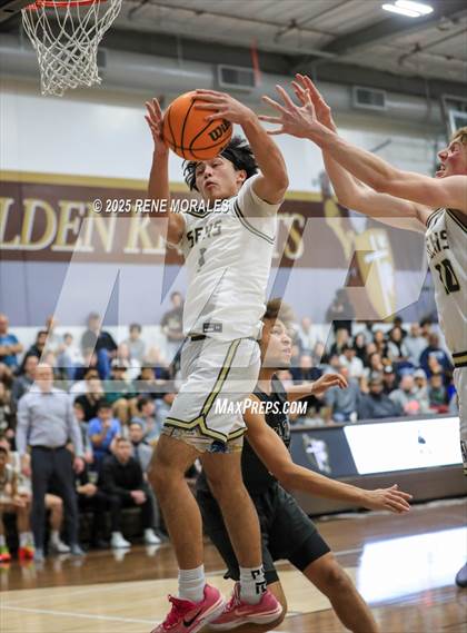 Thumbnail 3 in Sierra Canyon vs St Francis photogallery.