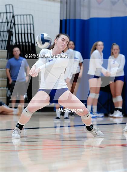 Thumbnail 3 in Alta Loma @ Viewpoint (Viewpoint Invitational) photogallery.