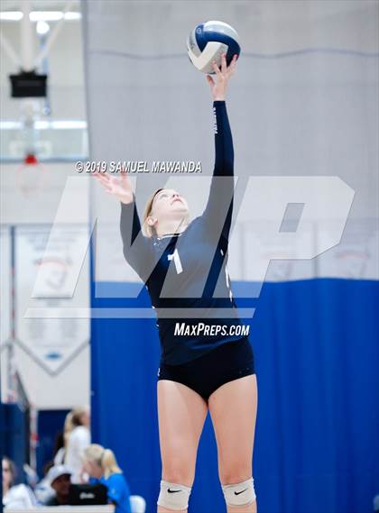 Thumbnail 2 in Alta Loma @ Viewpoint (Viewpoint Invitational) photogallery.
