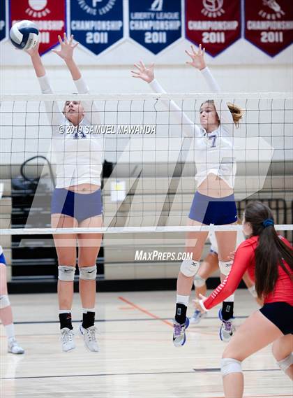 Thumbnail 1 in Alta Loma @ Viewpoint (Viewpoint Invitational) photogallery.