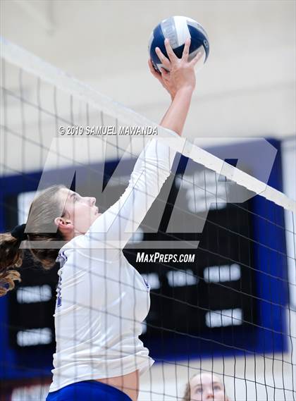 Thumbnail 3 in Alta Loma @ Viewpoint (Viewpoint Invitational) photogallery.