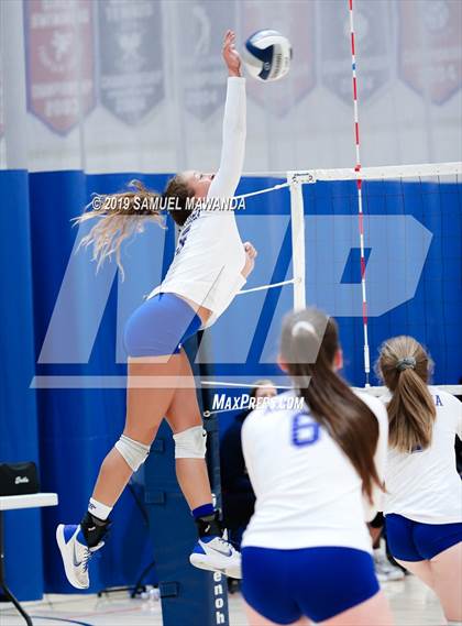 Thumbnail 2 in Alta Loma @ Viewpoint (Viewpoint Invitational) photogallery.