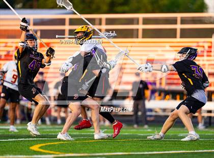 Thumbnail 2 in Bellbrook vs. Bishop Fenwick (OHSAA Division II Region 8 Regional Final) photogallery.