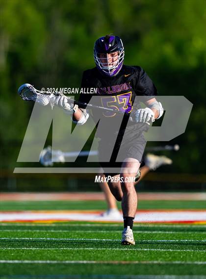 Thumbnail 2 in Bellbrook vs. Bishop Fenwick (OHSAA Division II Region 8 Regional Final) photogallery.